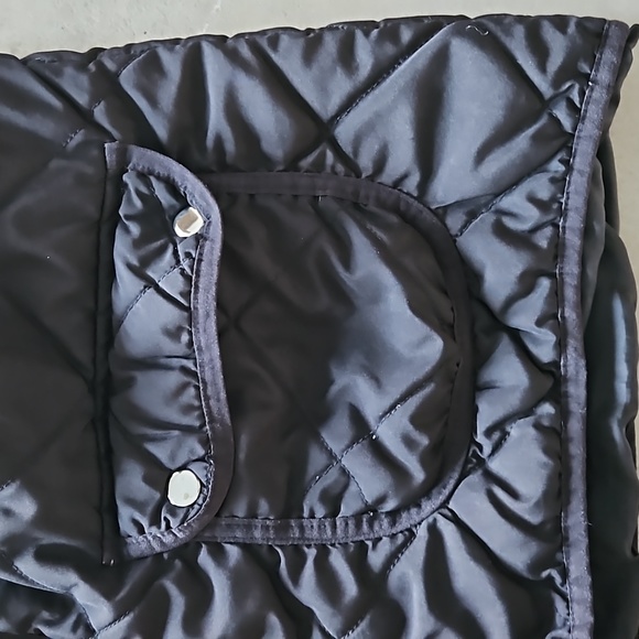 Black sleeveless quilted zip up vest with pockets large jacket - Picture 2 of 6